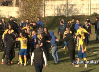 Scandal la meciul dintre Voinţa Tătărani şi Viitorul Voineşti. “I-a băgat mâna in gât şi a vrut să ii rupă hainele”