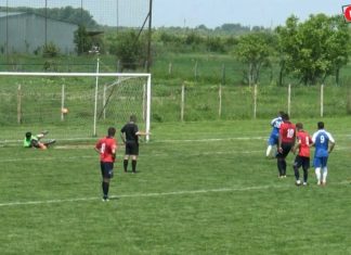 VIDEO. Rezumatul meciului Roberto Ziduri-CSM Fieni. Gică Paraschiv a marcat printr-o “scăriţă” de efect din penalty