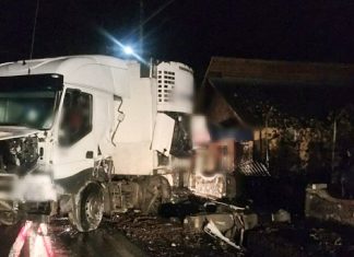 Accident la Caragiale. Două tiruri s-au ciocnit pe fondul neadaptării vitezei. O persoană este rănită
