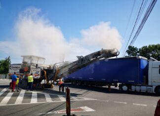 Târgoviște, strada Calea Ialomiței: Stratul de uzură, refăcut integral pe banii constructorului